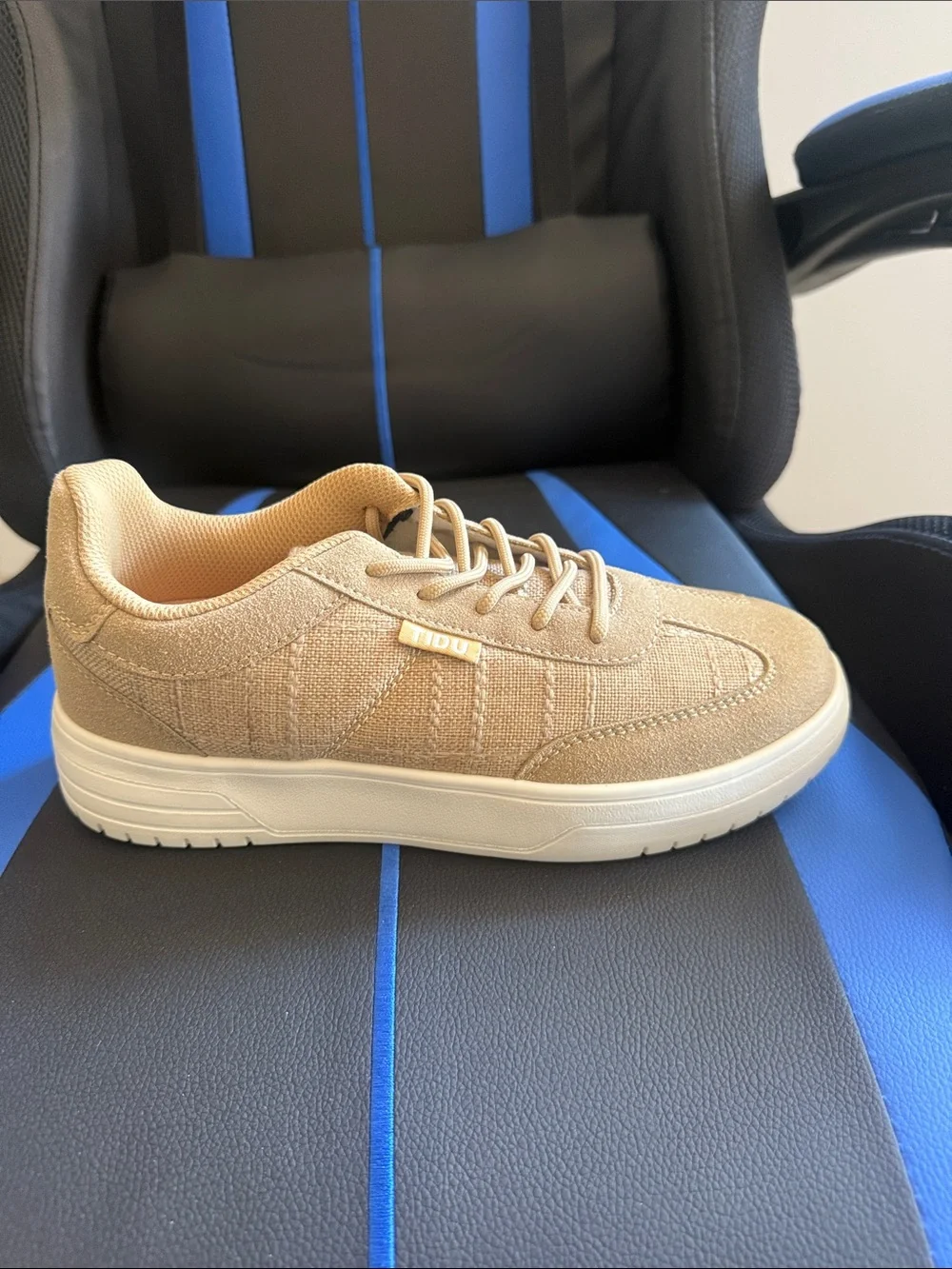 Men's Casual Low-Top Sneakers in Light Tan - Modern Everyday Style